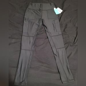 ❌️SOLD 🔴2/$15 NWT F21 LEGGINGS - M